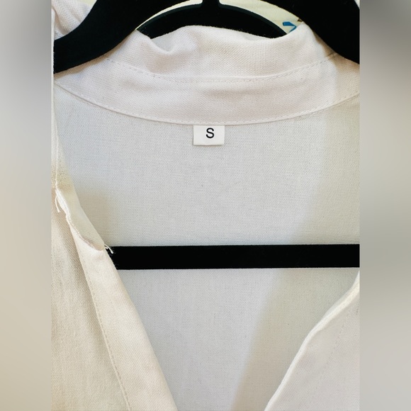 White collar dress w/ buttons - Picture 7 of 7